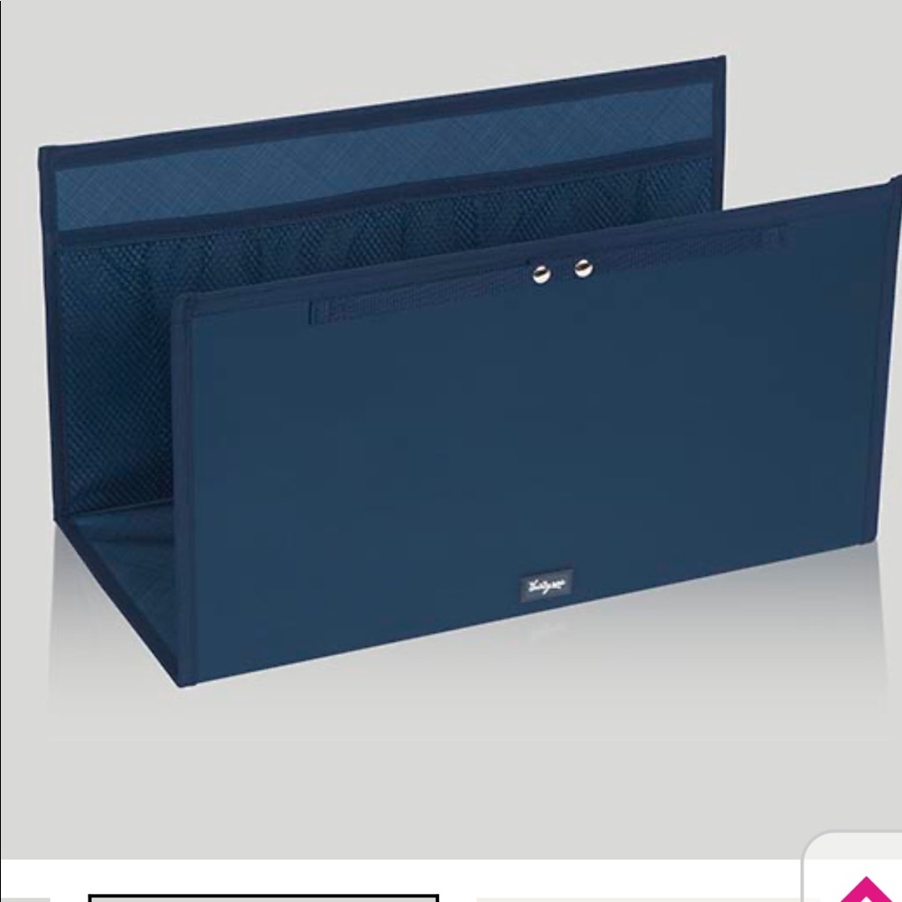 Medium Stand Tall Insert-Navy across Pop